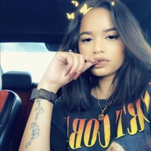 Meet your Posher, Briana